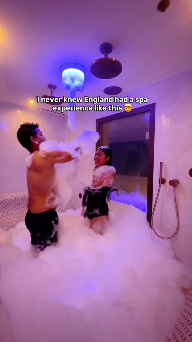 This might be England’s most unusual spa experience 🤯

Comment “SPA” and I’ll send you the details.

We found England’s only Espuro Foam Steam Bath in the heart of Bath, and honestly, this was one of the most unusual spa experiences we’ve tried.

The 45-minute private experience for two starts with a polishing salt scrub, followed by hot and cold experience showers before you step into the foam and steam cabin.

The room fills with warm steam and playful bubbles, before you finish relaxing on a heated bench.

💷 £115 off-peak / £125 peak for two
⏱️ 45-minute private experience
📍 Francis Hotel Spa, No. 5-11 Queen Square, Bath, BA1 2HH @francishotelbath 

Would you try a spa experience like this? 🫧

#Bath #BathUK #BathEngland #UKTravel #UKStaycation BathSpa