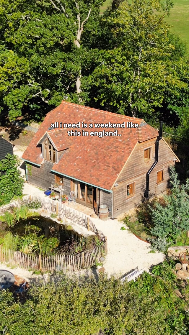 Comment LINK and I will send you the booking link for this beautiful cottage ❤️

You, me and this cottage in the English countryside? 🌿

We stayed at Bloomsbury Cottage - a peaceful little barn conversion with vintage interiors, a wood-burner for cosy nights, a copper bath and the prettiest courtyard garden.

Perfect for actually switching off.

It’s perfectly placed too:
🌊 Bewl Water - 3 mins
🏰 Scotney Castle - 10 mins
🏛️ Royal Tunbridge Wells - 15 mins
🌿 Sissinghurst Castle Garden - 20 mins
🏰 Bodiam Castle - 25 mins

📍 Bloomsbury Cottage, Wadhurst, East Sussex
Save this for your next countryside escape and follow for more beautiful stays that don’t feel like England 🇬🇧

#UKStaycation #placestostayinengland #cosycottages #weekendtripfromlondon #englishcountryside