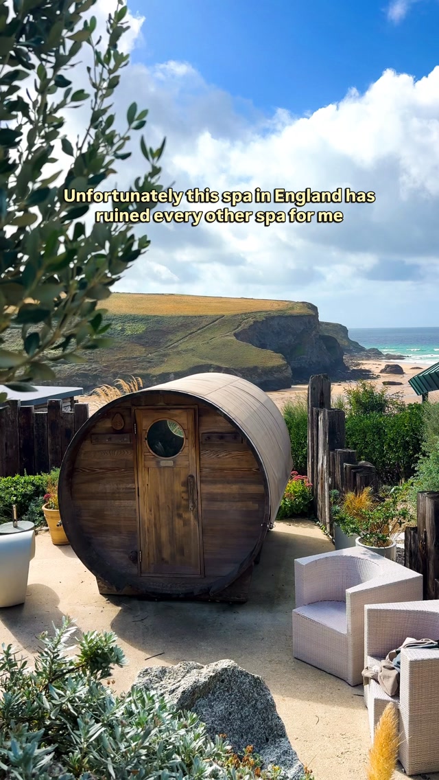 I think I just found the dreamiest spa in England 🌊🧖‍♀️

The Scarlet is an adults-only eco hotel above Mawgan Porth - an eco spa featuring an indoor pool, outdoor natural reed pool, clifftop cedar wood sauna and steam room with views of the Atlantic. ￼

It’s a luxury eco hotel on a cliff-top location with an outdoor pool filtered by reeds and cliff-top baths looking out across the bay. ￼

✨ Good to know:
📍 The Scarlet, Mawgan Porth, Cornwall TR8 4DQ
🧖‍♀️ Spa included for hotel guests
💷 Spa days from ~£145pp

♨️ Clifftop barrel hot tub is £40 extra for 2 people / 30 mins - the sauna + hot tub both have sea views ￼
SAVE for your Cornwall staycation

#uktravel #ukspa #MawganPorth #CornwallTravel